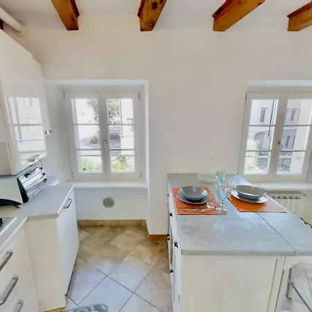 Triestevillas Duplex Attic In The Heart Of The Historical Center 公寓