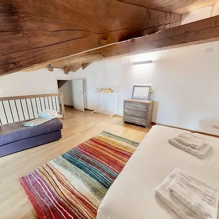 アパート Triestevillas Duplex Attic In The Heart Of The Historical Center